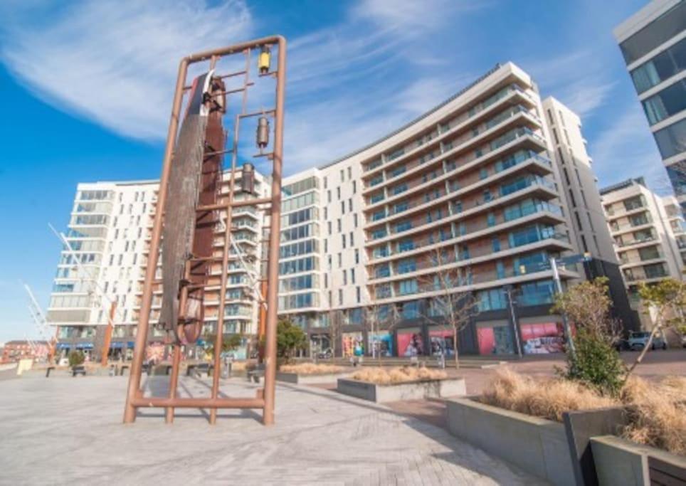 Titanic Quarter Apartment Belfast Ngoại thất bức ảnh