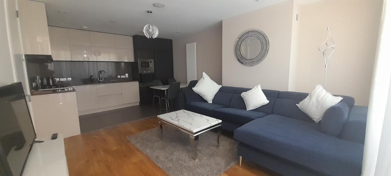 Titanic Quarter Apartment Belfast Ngoại thất bức ảnh